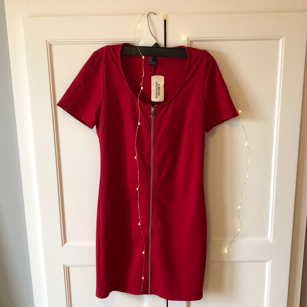 NEW FOREVER 21 RED DRESS